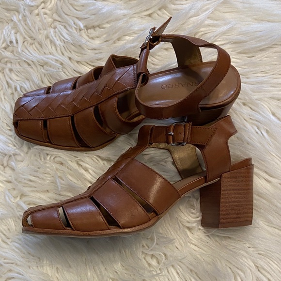Bernardo Shoes - Bernardo Brown  Leather Block Heel Sandals size 7.5 excellent condition